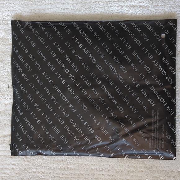 BYLT Signature Drop Cut Short Sleeve Crew T Shirt - Picture 4 of 5